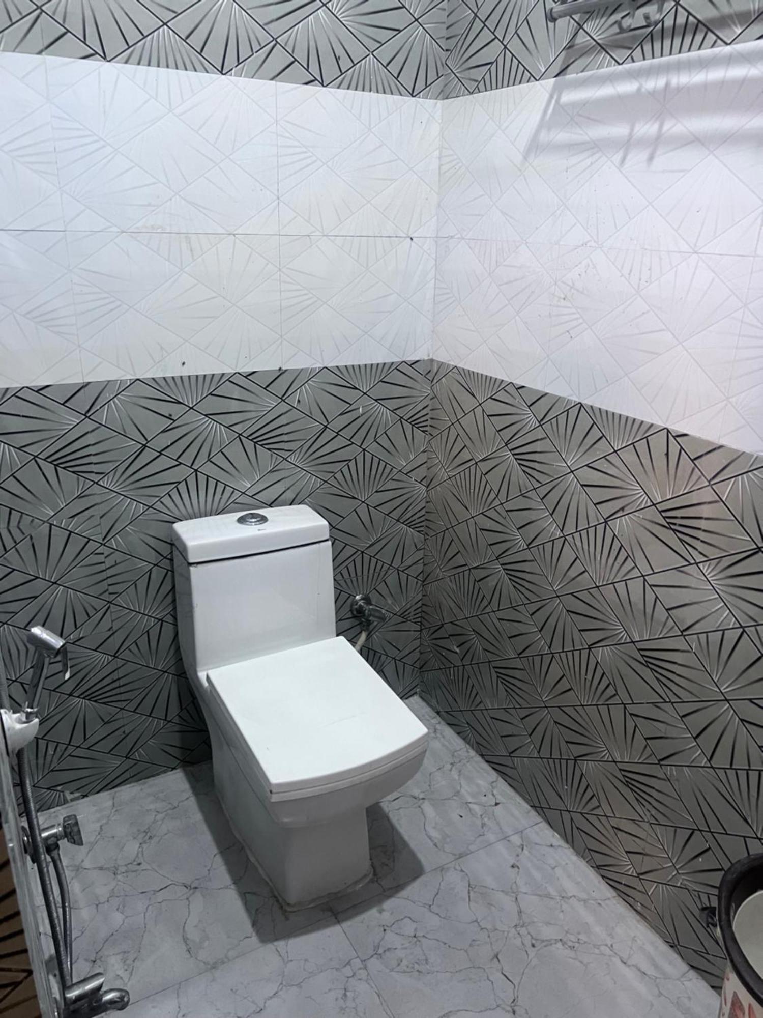 J K Apartment อัลลอฮาบาด ภายนอก รูปภาพ
